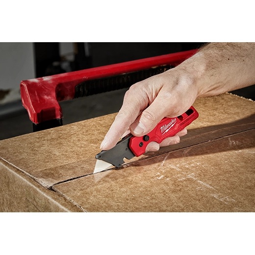 Milwaukee 6-in-1 Folding Utility Knife
